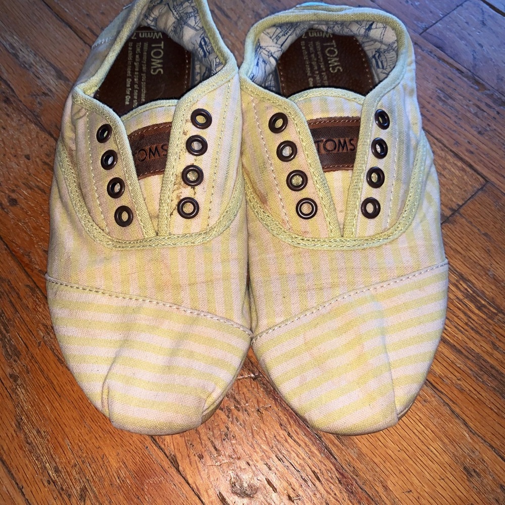 Tom’s Shoes